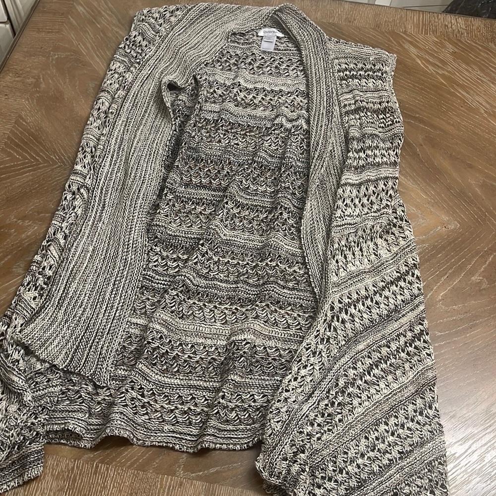 Avenue Sleeveless Cardigan 22/24
